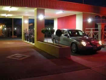 Desert Sand Motor Inn Broken Hill Exterior photo